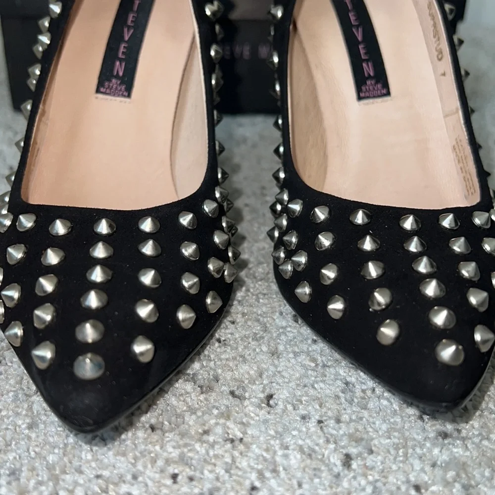 AUTH NIB Steven by Steve Madden Black Superstud Studded Stilleto Pumps US 7